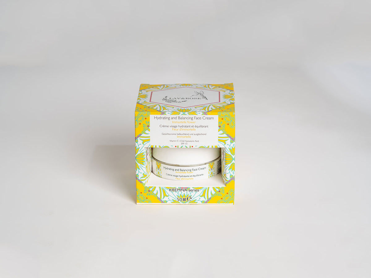 Hydrating and Balancing Face Cream with vitamin C, E Hyaluronic acid+Spf 15 Immortelle Flower 50 ml